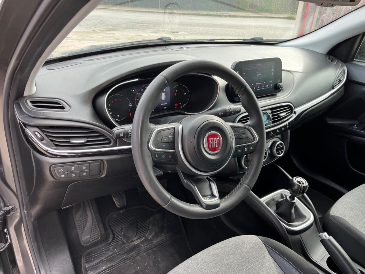 Fiat Tipo 1.6 Mjt S&S 5 porte Cross