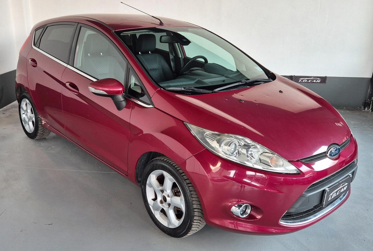 Ford Fiesta 1.4 5 porte Bz.- GPL Titanium Neopatentati