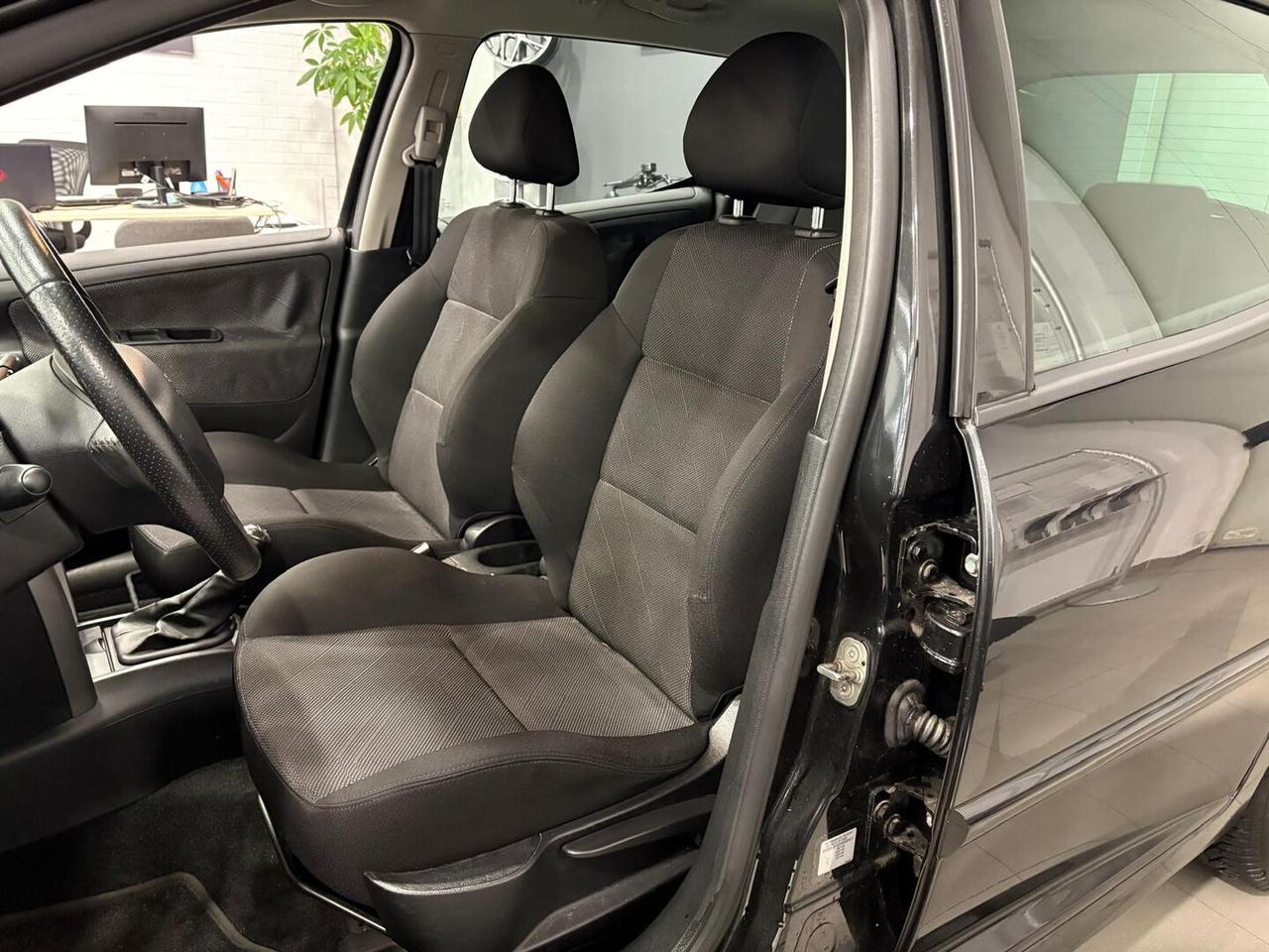 Peugeot 207 Station Wagon 1.4 vti 16v XS Ciel