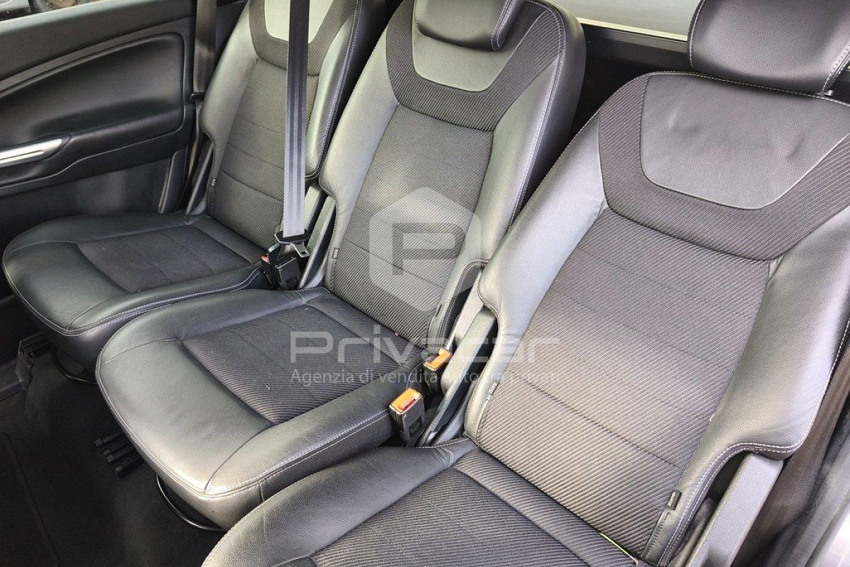 FORD S-Max 2.0 TDCi 163CV Powershift New Titanium