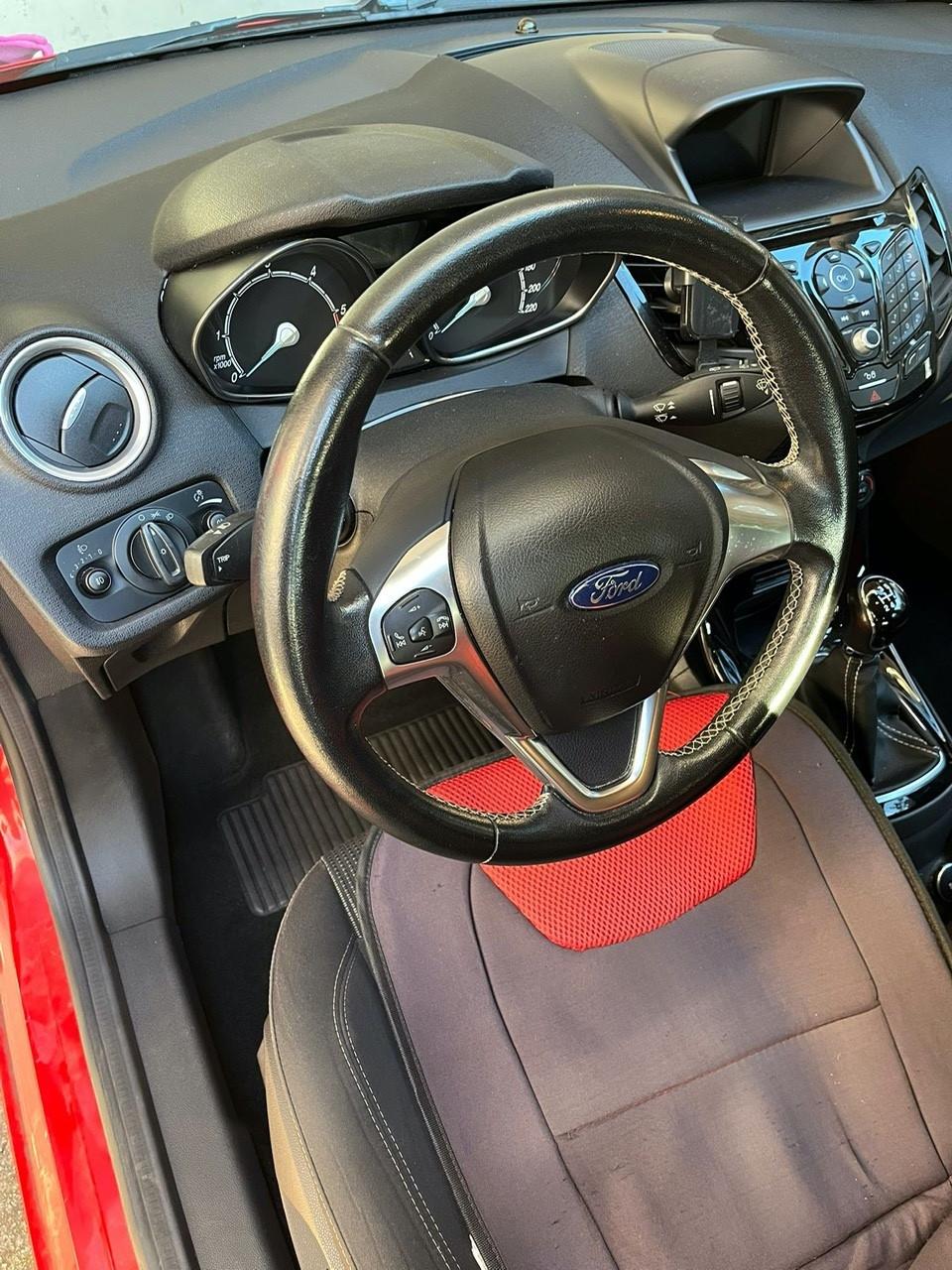 Ford Fiesta Plus 1.5 TDCi 75CV 5 porte