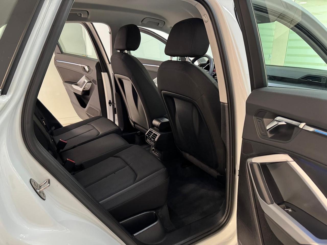 Audi Q3 2.0 35 TDI STronic Business Advanced 150/CV