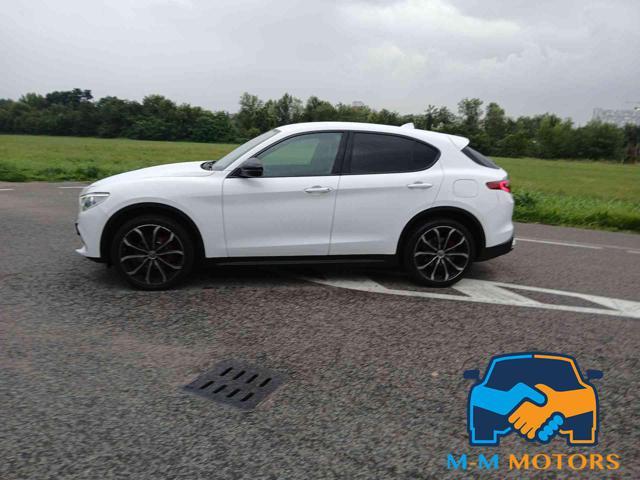 ALFA ROMEO Stelvio 2.0 Turbo 280 CV AT8 Q4 Veloce