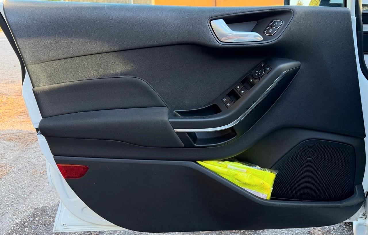 Ford Fiesta 1.1 75 CV 5 porte Titanium X NEOPATENTATI