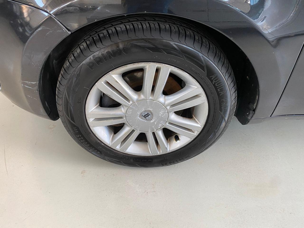 Lancia MUSA 1.9 JTD 101 cv PLATINO Tetto/Navi/Pelle