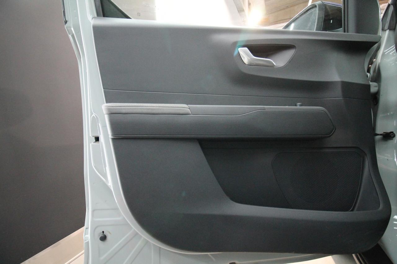 FORD TOURNEO 1.0 125 CV TITANIUM