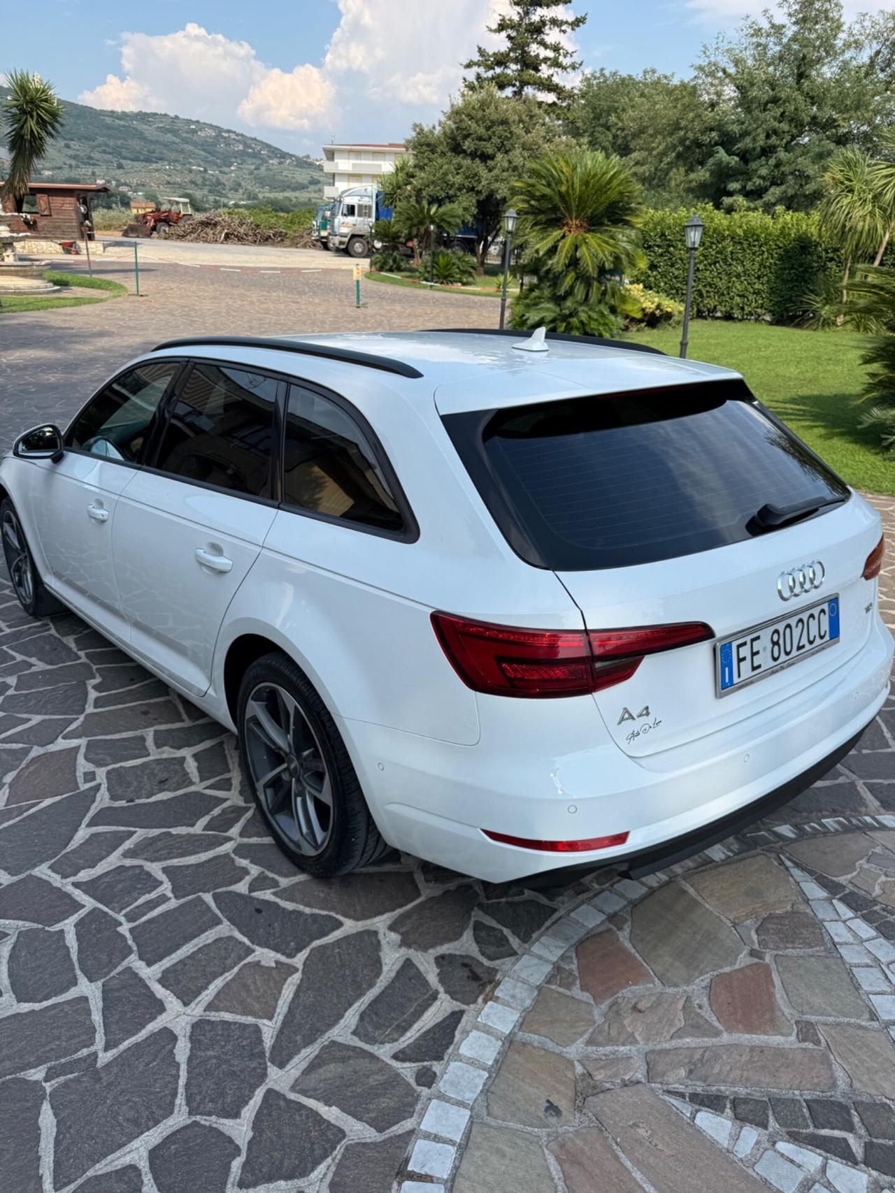 Audi A4 Avant 2.0 TDI 150 CV ultra Business Sport