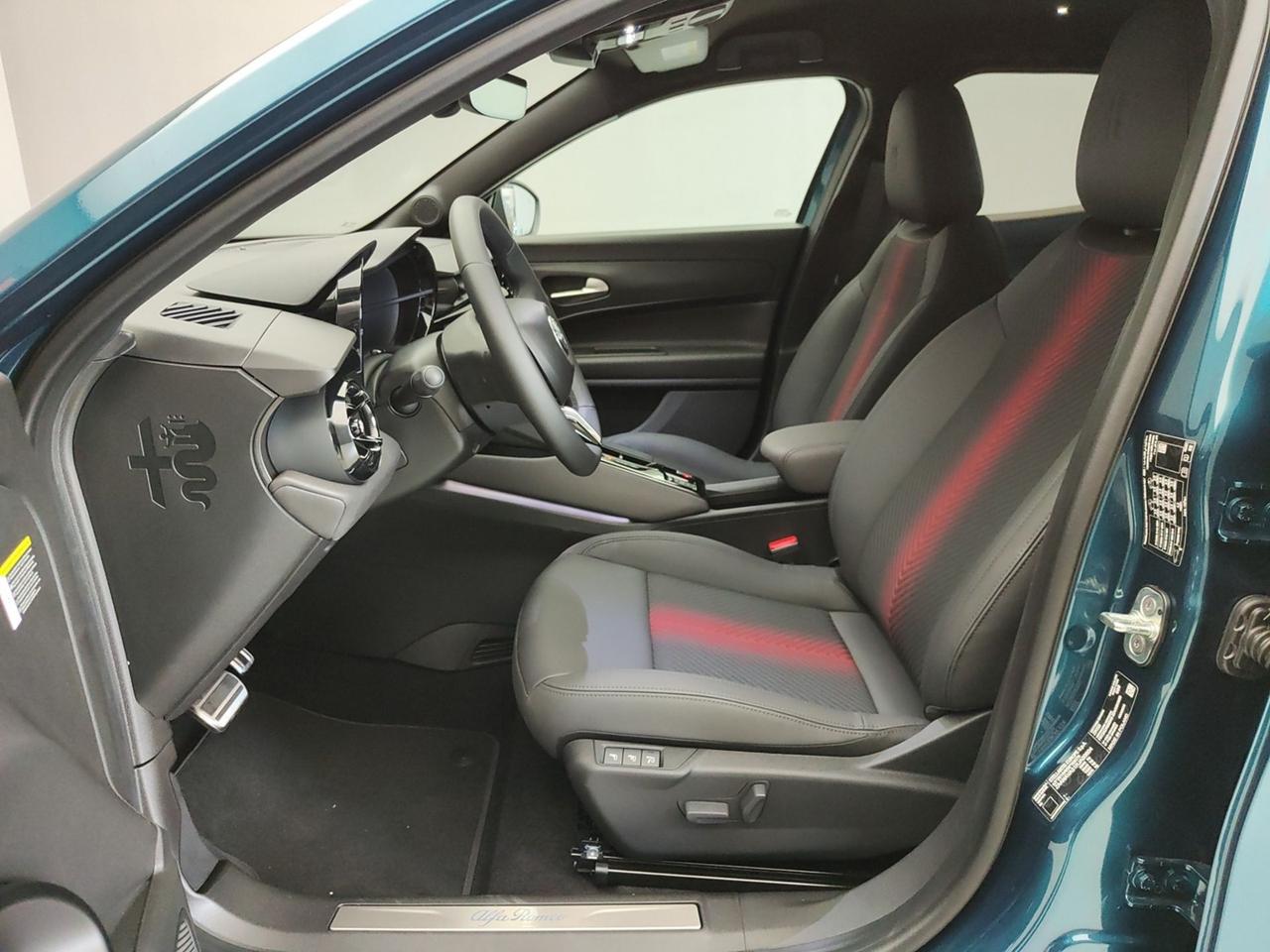 ALFA ROMEO Junior 156CV BEV SPECIALE (PACK TECHNO)
