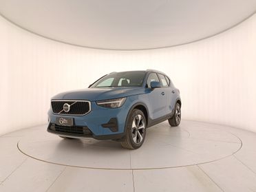 VOLVO XC40 2023 - XC40 2.0 b3 Core auto