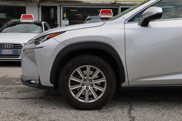LEXUS NX 300 Hybrid