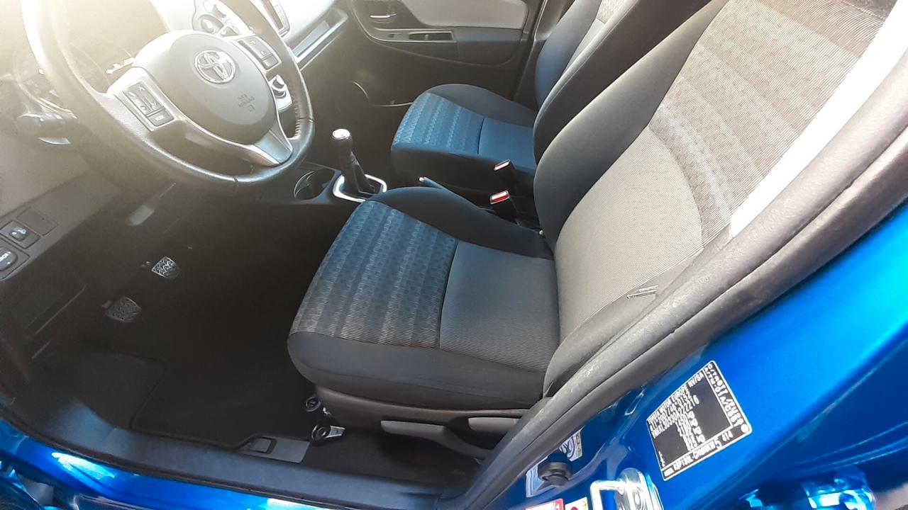 Toyota Yaris 1.0 benzina 5 porte ideale neopatentati