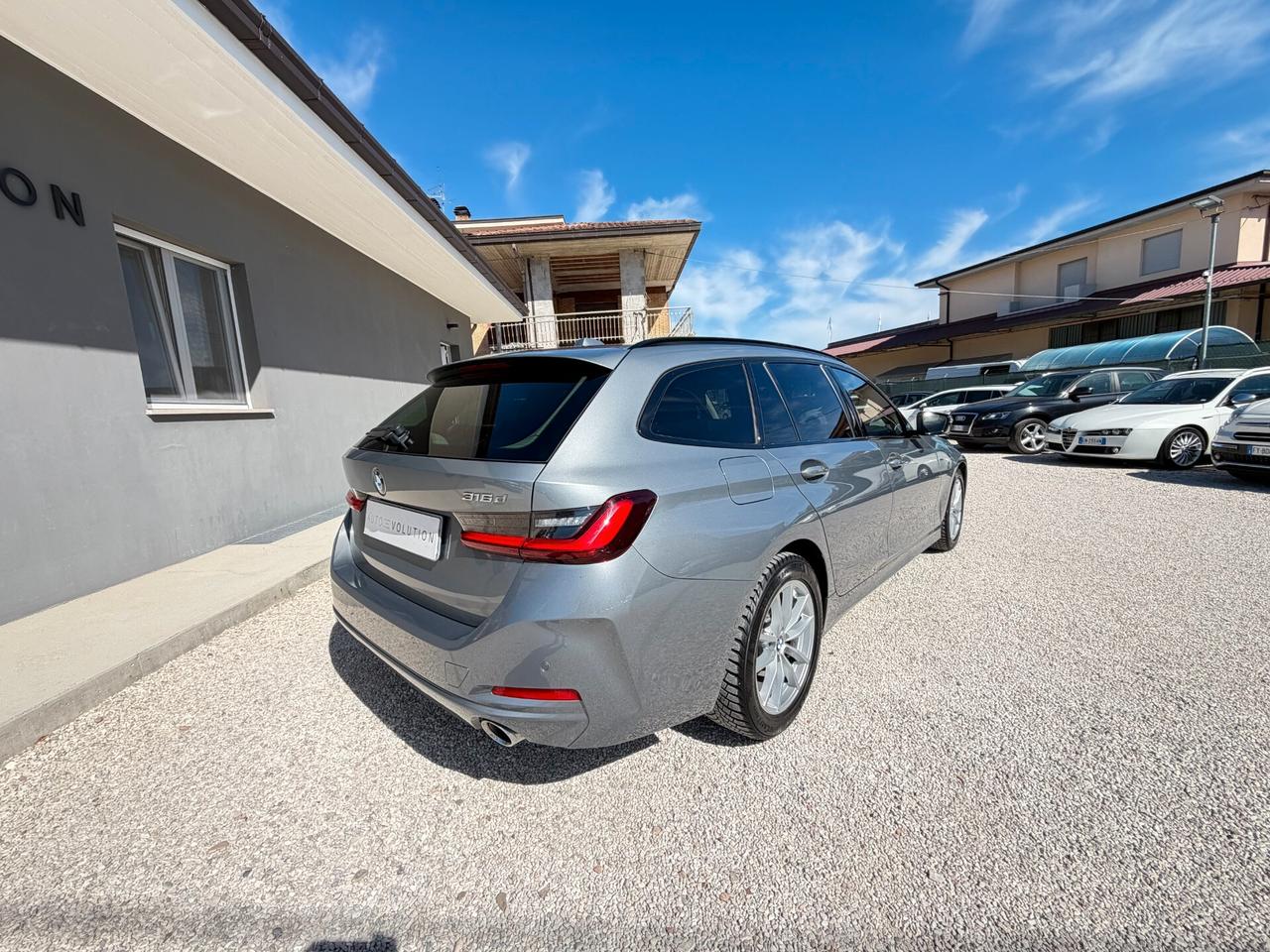 Bmw 316d Touring mhev 48V 122 cv automatica 142.608 km