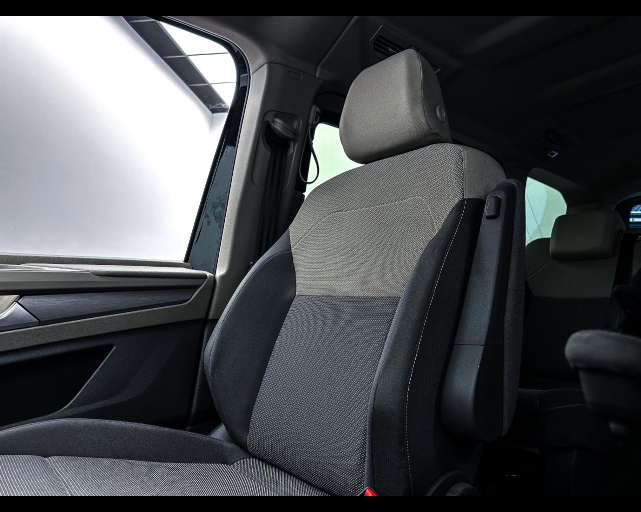 VOLKSWAGEN Multivan 7ª '21-> - Multivan 1.5 PHEV DSG 4Motion Life