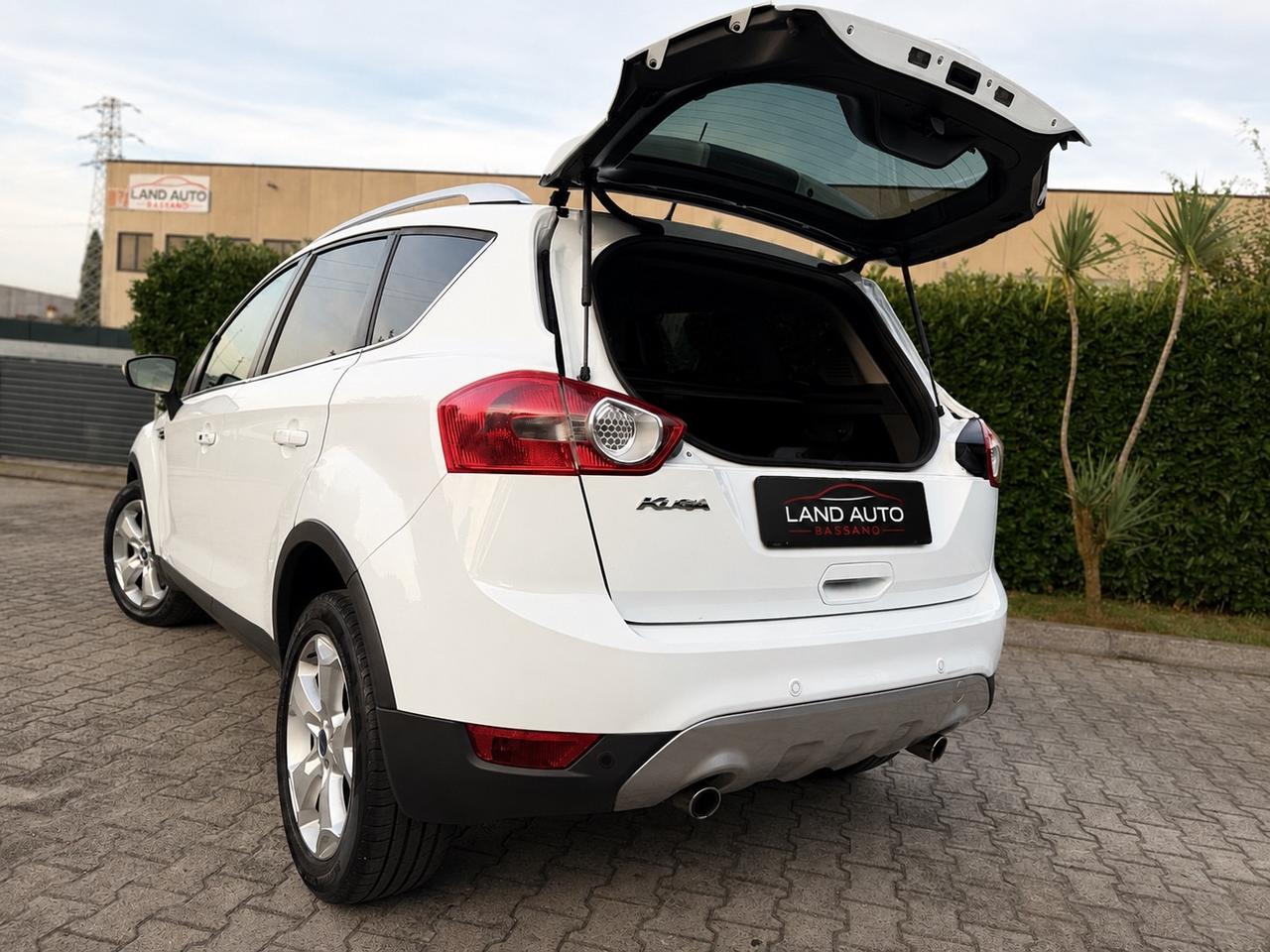 Ford Kuga 2.0 TDCi 163 CV 4WD Titanium