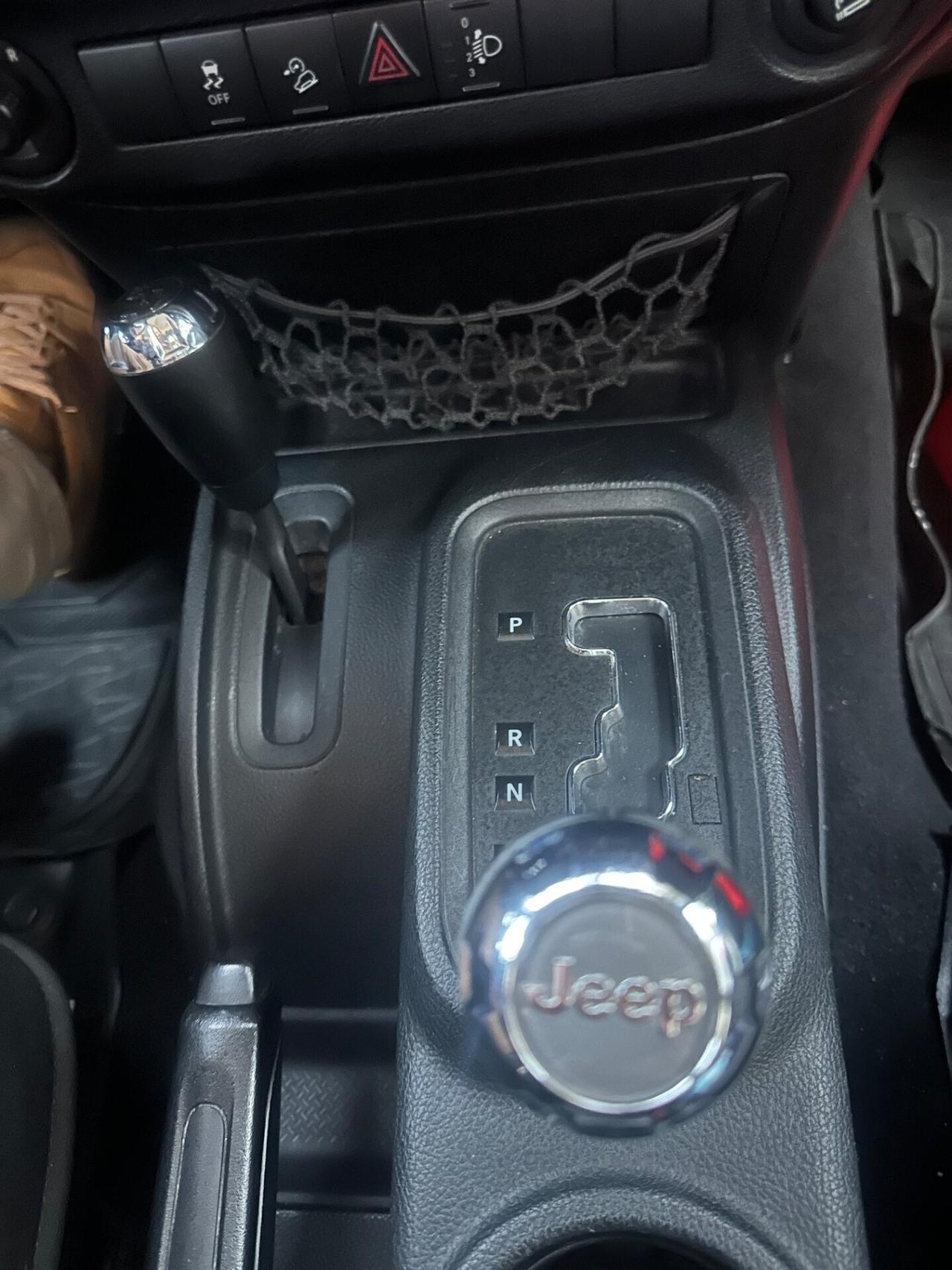 JEEP WRANGLER SAHARA 2.8 200CV AUTOM/NAVI