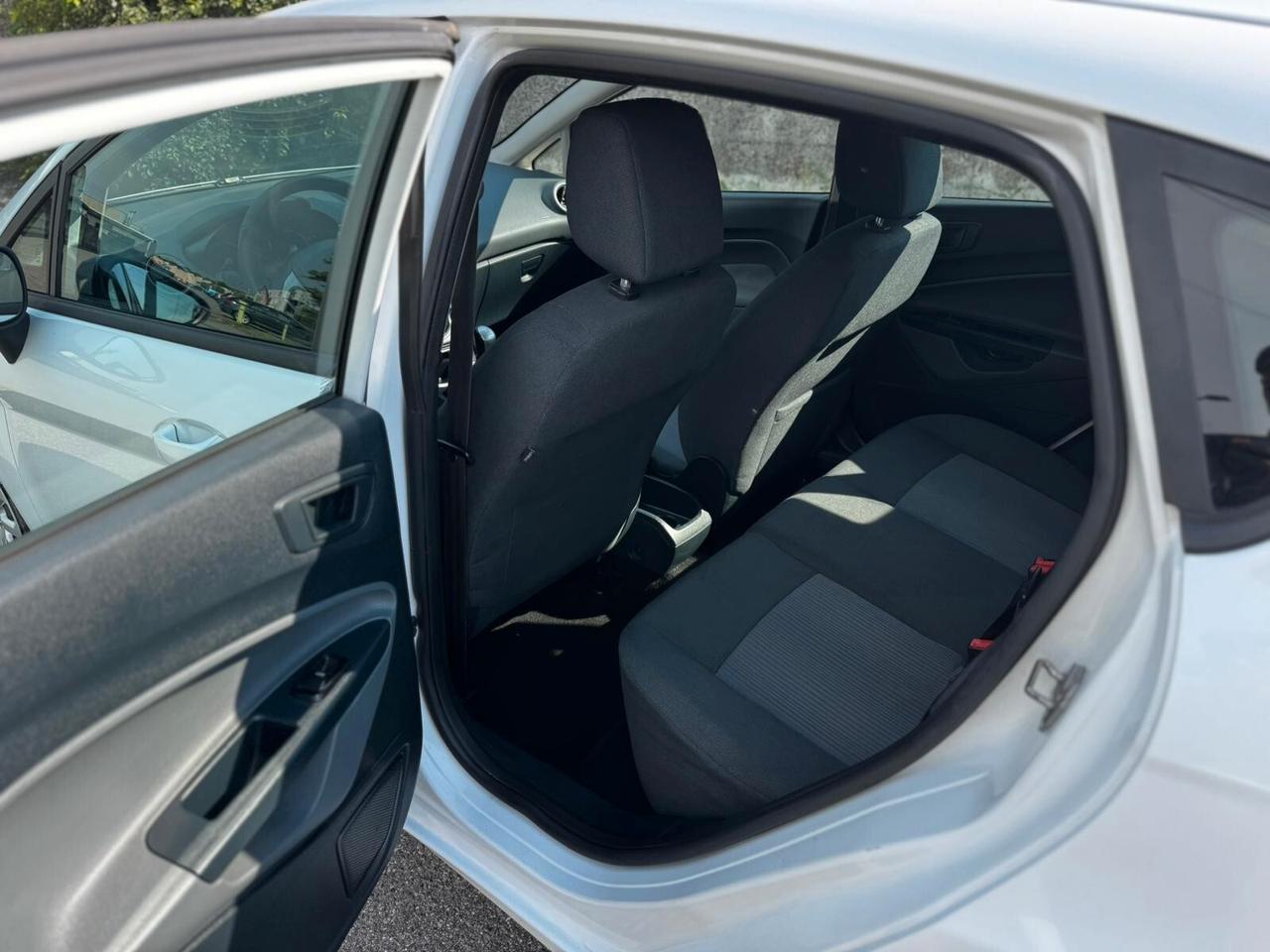 Ford Fiesta 1.6 TDCi 95 CV 5p. Titanium