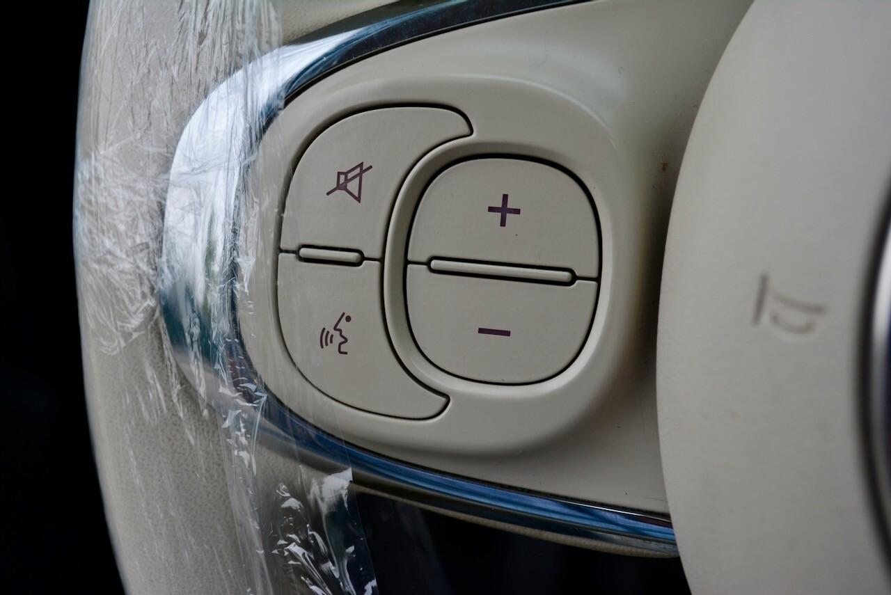 Fiat 500 1.0 Hybrid Hey Google