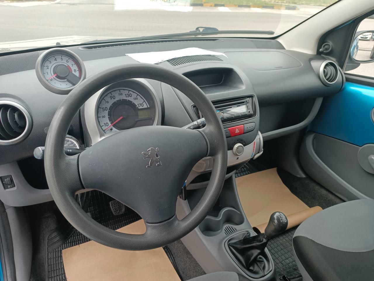 Peugeot 107 1.0 68CV 3p. Desir
