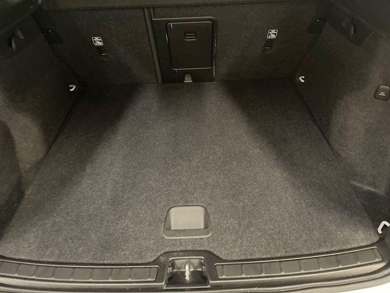 Volvo XC40 1.5 t3 Momentum Pro 163cv auto my21