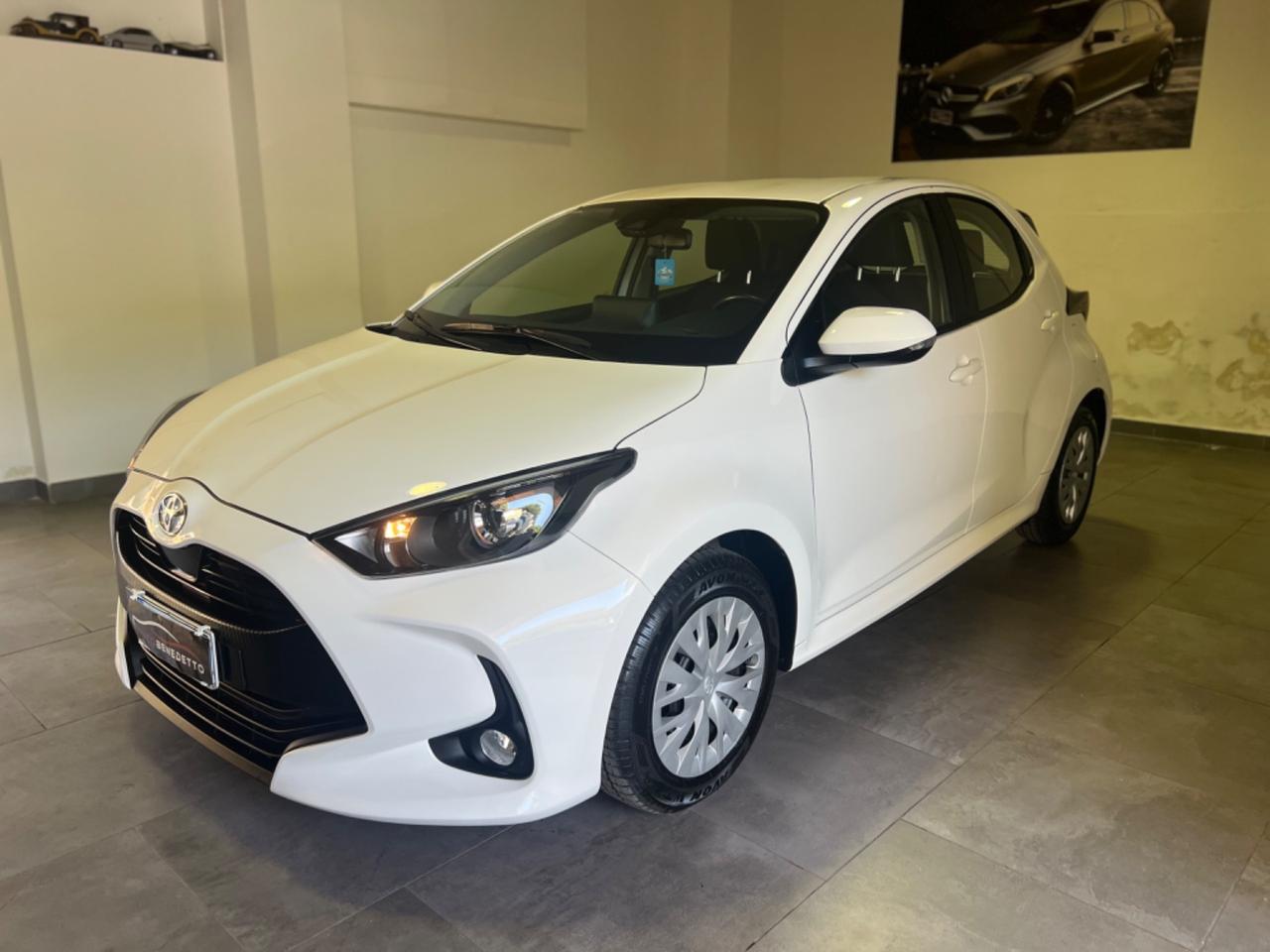 Toyota Yaris 1.0 5 porte Active 2023