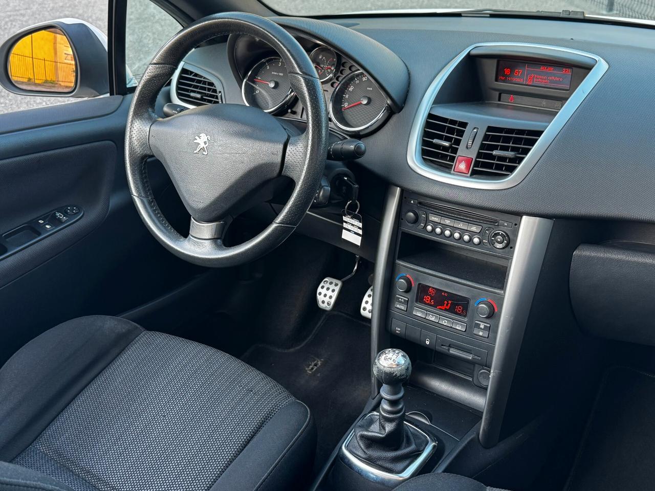 Peugeot 207 1.6 8V HDi 112CV CC Allure