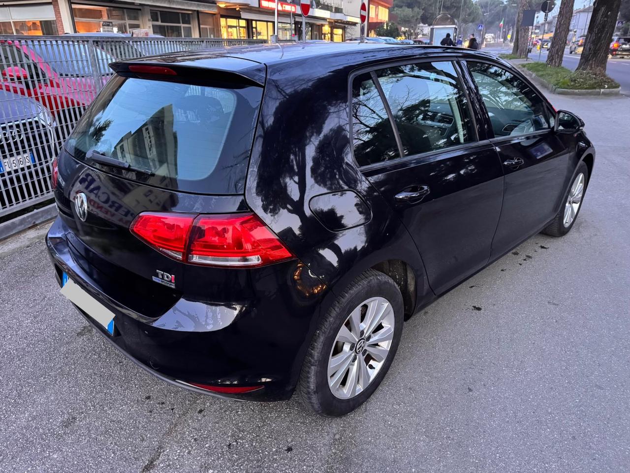 VW Golf 1.6 TDI 5p. Highline neopaten garanzia 12 mesi