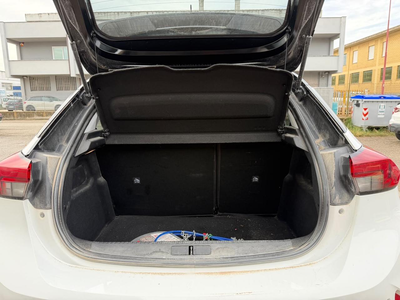 Opel Corsa 1.2 Elegance AUTO INCIDENTATA
