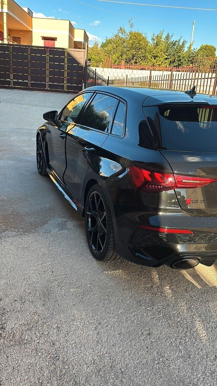 Audi A3 RS 3 SPB TFSI quattro S tronic
