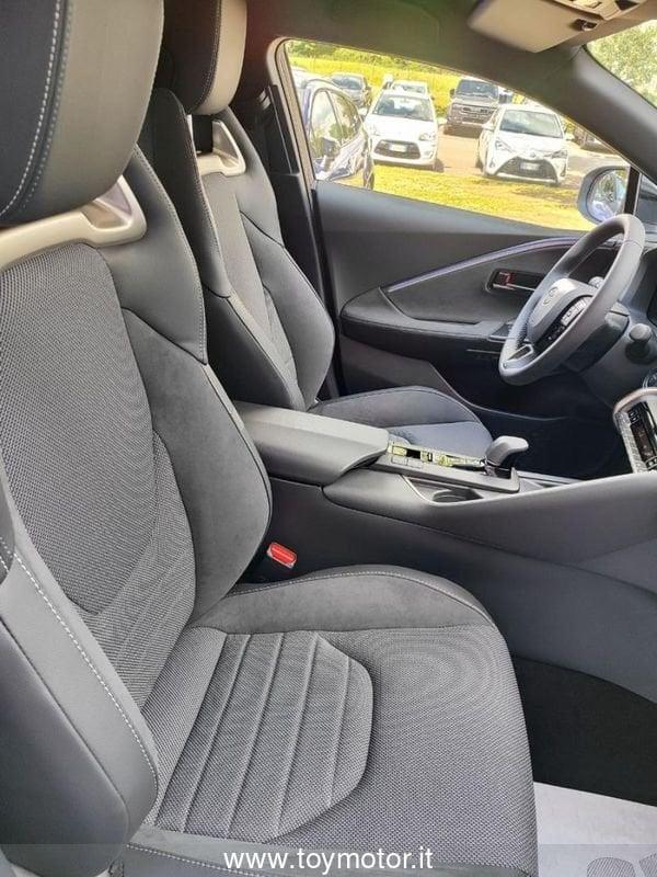 Toyota C-HR (2023-) 1.8 HV Lounge