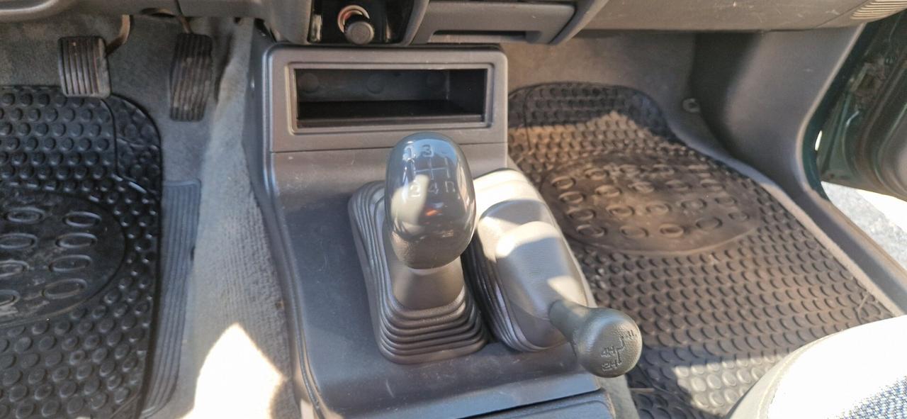 Mitsubishi L200 2.5 TDI 4WD Double Cab GANCIO TRAINO