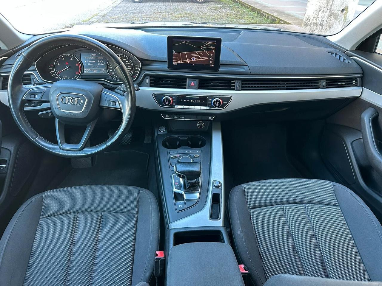 Audi A4 2.0 TDI 150 CV S tronic