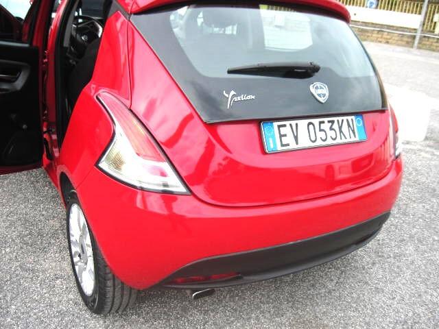 Lancia Ypsilon 1.3 MJT 16V 95 CV 5 porte GARANZIA