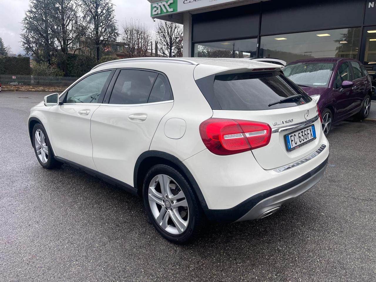 Mercedes-benz GLA 180 d Premium