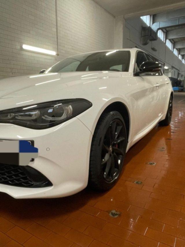ALFA ROMEO Giulia 2.0 Turbo 280 CV AT8 AWD Q4 Competizione