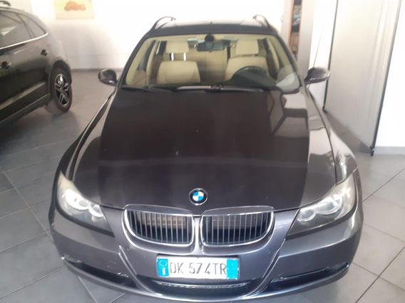BMW Serie 3 320d Touring Futura