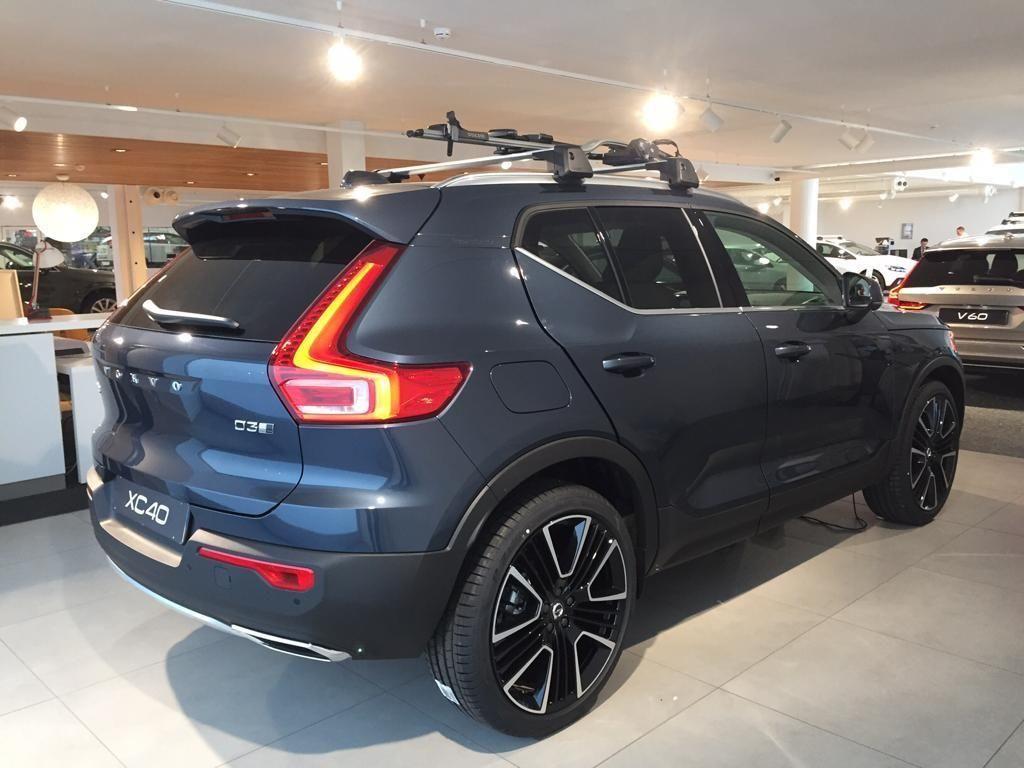 VOLVO XC40 T5 Recharge Plug-in Hyb. R-design NOLEGGIO LUNGO TERMINE