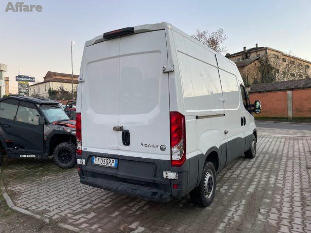 IVECO Daily 33S12V 2.3 HPT PM-TM Furgone