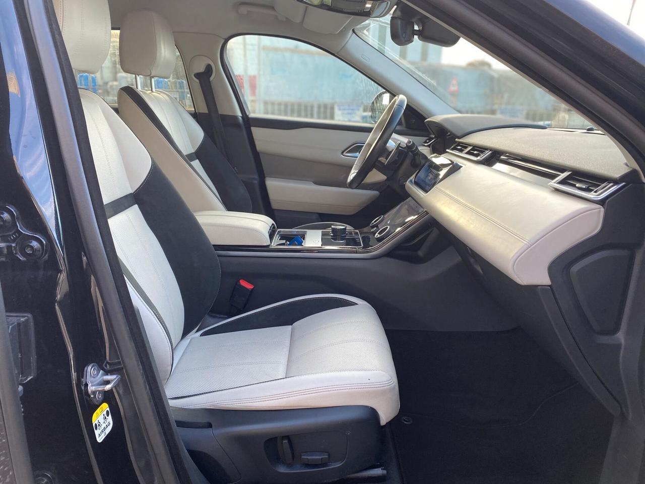 Land Rover Range Velar 2.0 TD4 180 CV R-Dynamic HSE