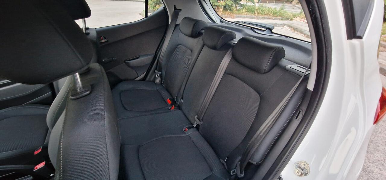 Hyundai i10 1.0 MPI Style P-E-R-F-E-T-T-A!! Adatta per Neopatentati.