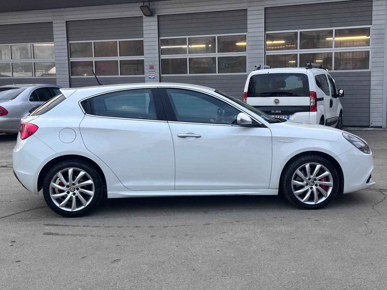 Alfa Romeo Giulietta 1.6 JTDm-2 105 CV Exclusive solo 160mila km