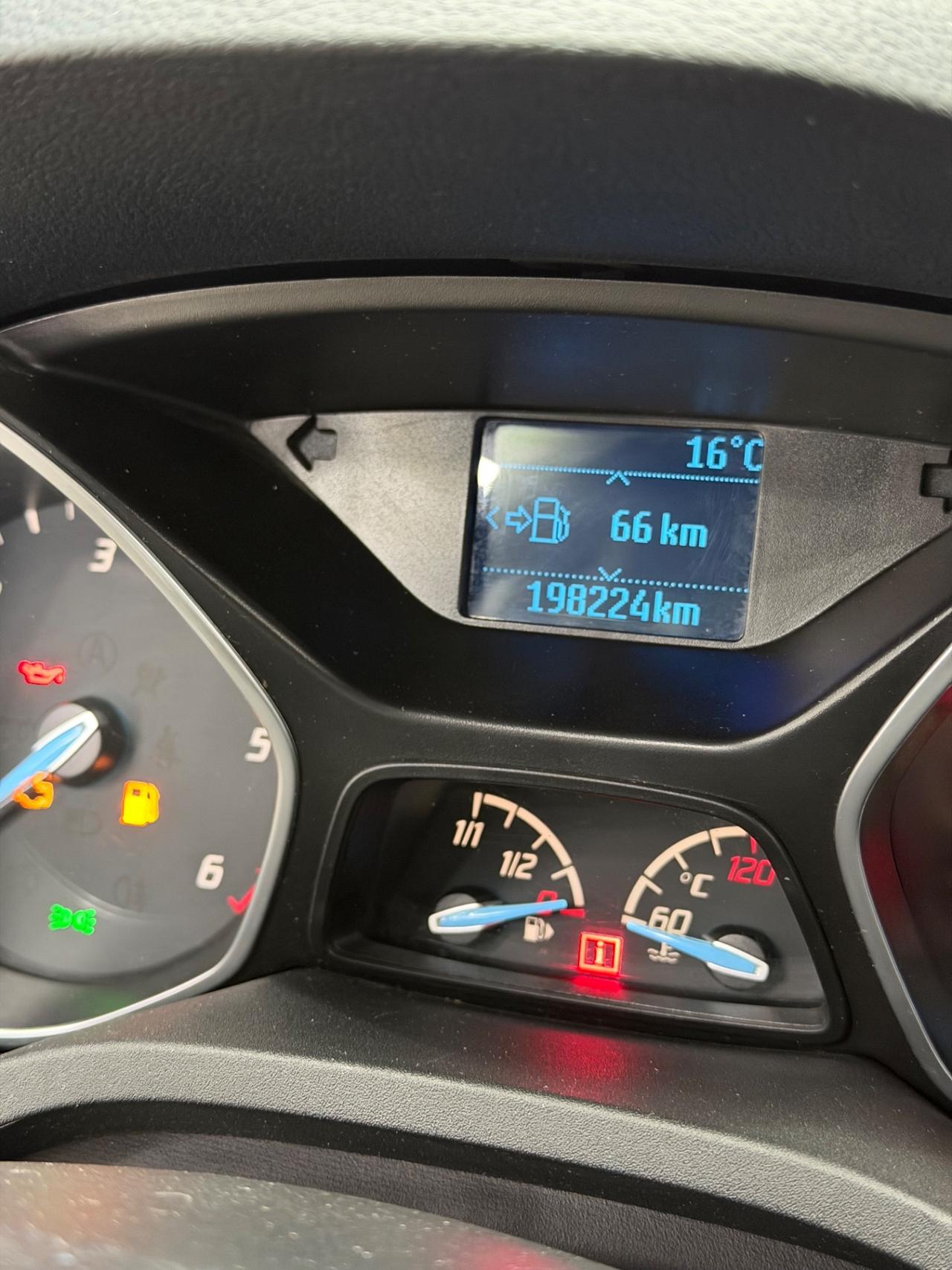 Ford C-Max 1.6 TDCi 115CV Titanium gancio traino