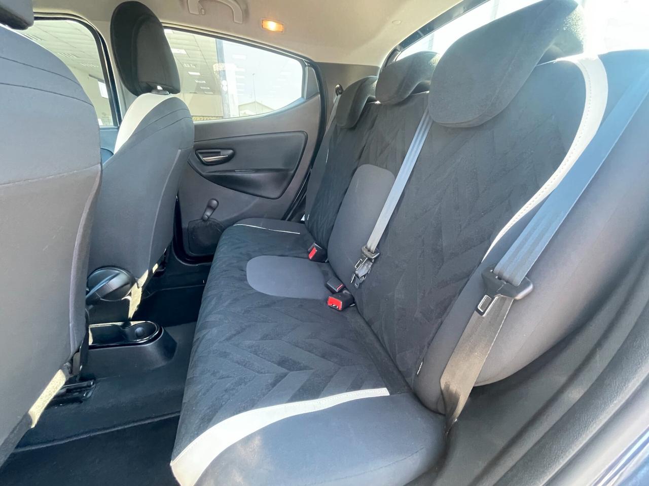 Lancia Ypsilon 1.2 69 CV 5 porte GPL Ecochic Silver