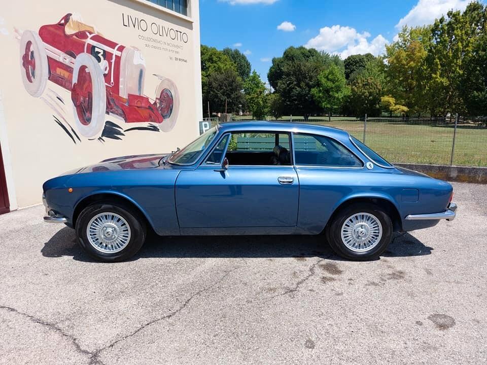 Alfa Romeo GT 2000 Veloce del 1973