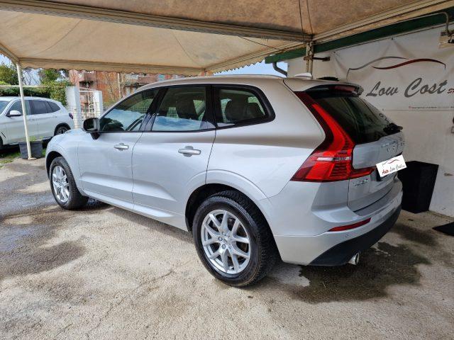 VOLVO XC60 B4 (d) AWD Geartronic Business MHEV