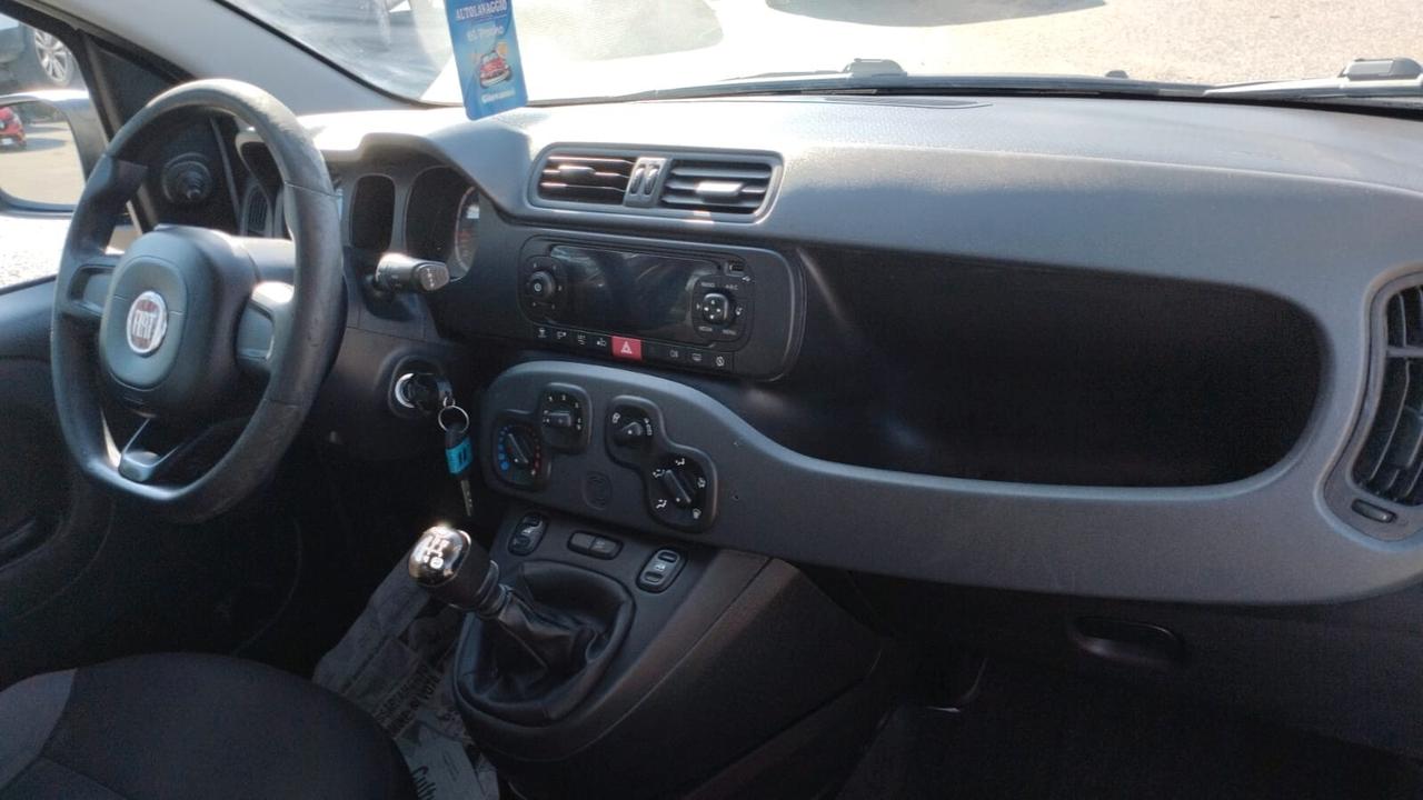 Fiat Panda 1.2 Connected by Wind