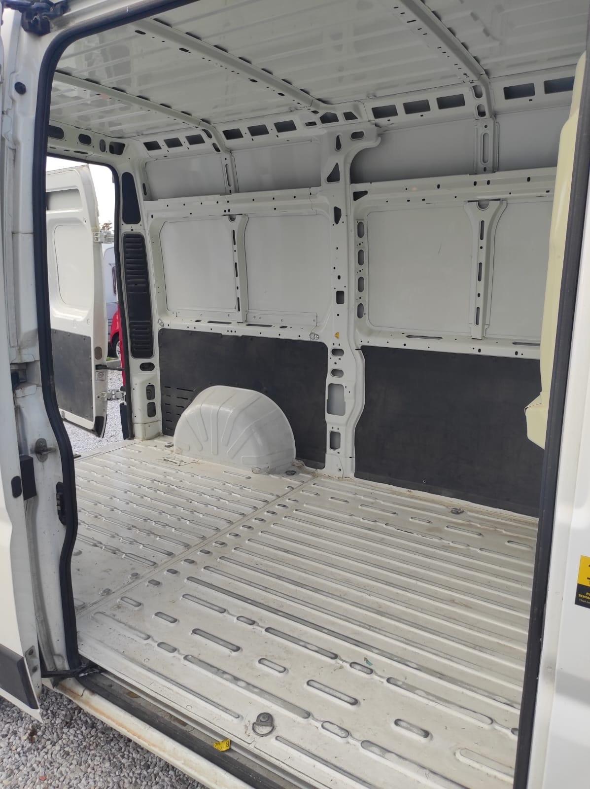 Peugeot Boxer 330 2.2 BlueHDi 120 S&S PC-TN Iva Compresa