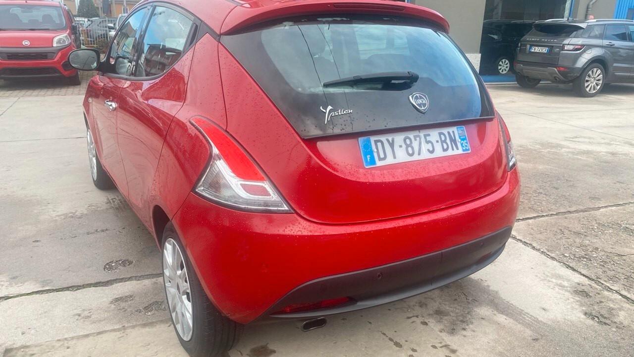 Lancia Ypsilon 1.2 69 CV 5 porte Gold