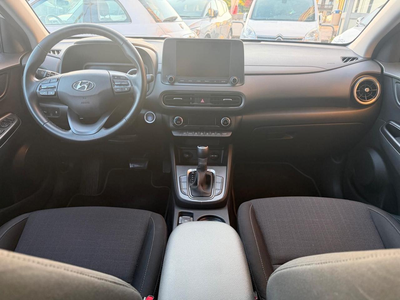 Hyundai Kona HEV 1.6 DCT full hybrid 142 cv