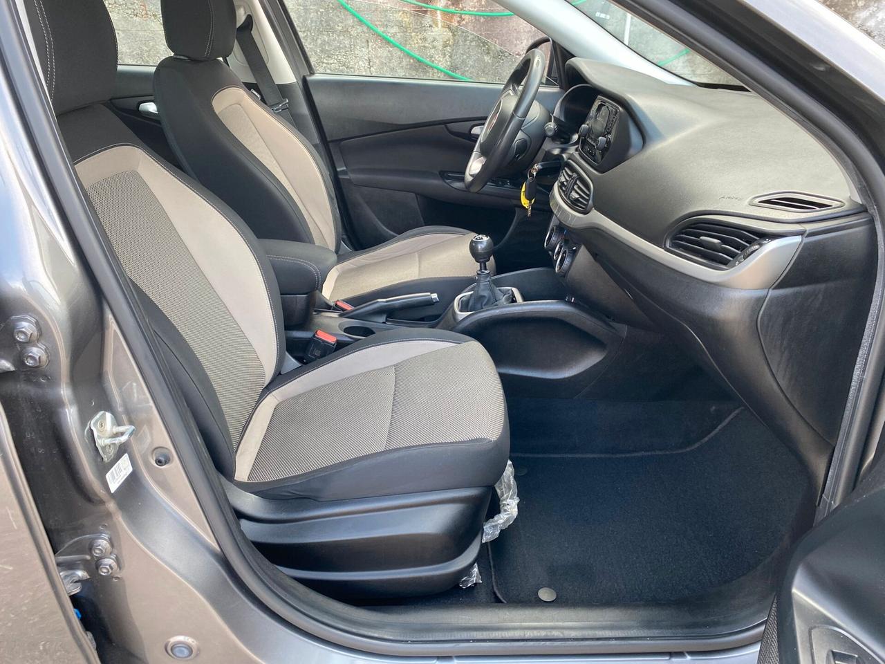 Fiat Tipo 1.4 benz 95cv full opt nuova 2016