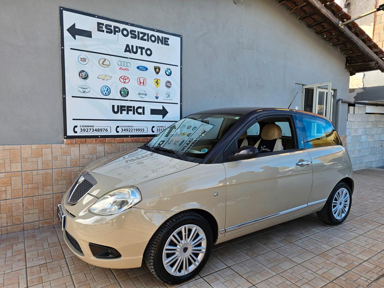 Lancia Ypsilon 1.4 77cv ADATTA X NEOPATENTATI